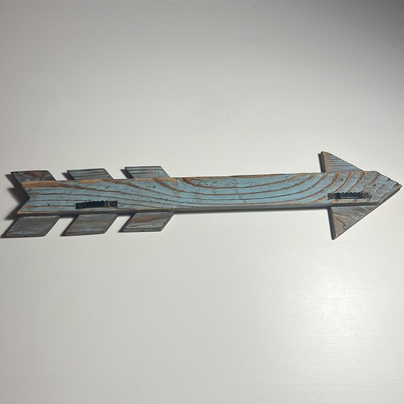 Blue Wood decorative arrow - Picture 2 of 3